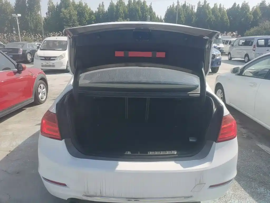 BMW 3 Series — миниатюра 15