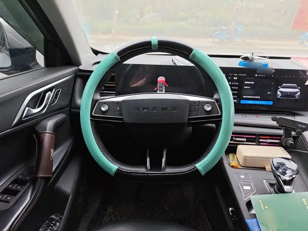 Roewe RX5 New Energy — миниатюра 6