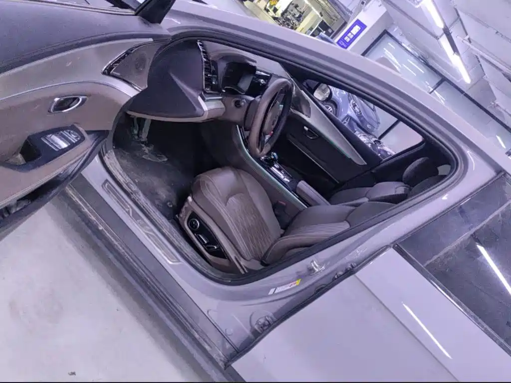 BYD Han 2025 DM-i Smart Drive 125KM Flagship