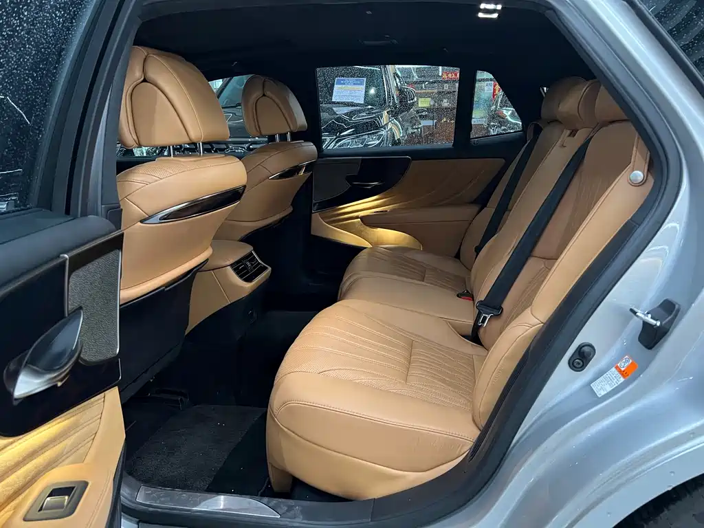 Lexus LS 2021 500h Luxury