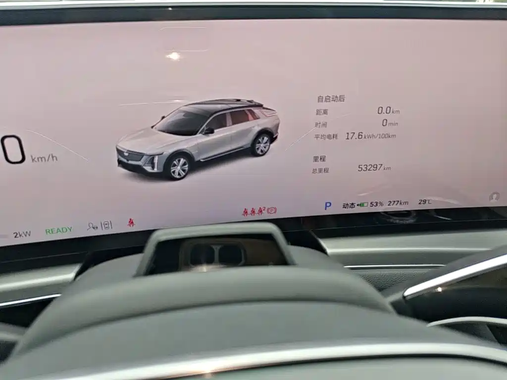 Cadillac Lyriq — миниатюра 12