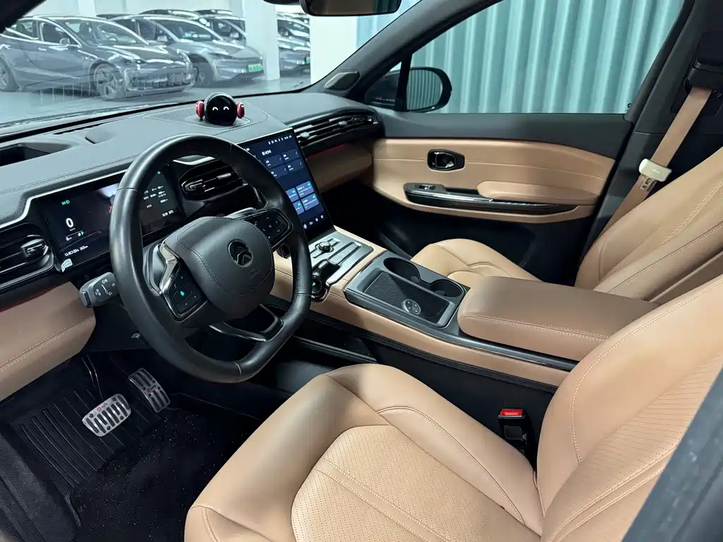NIO ES6 — миниатюра 4