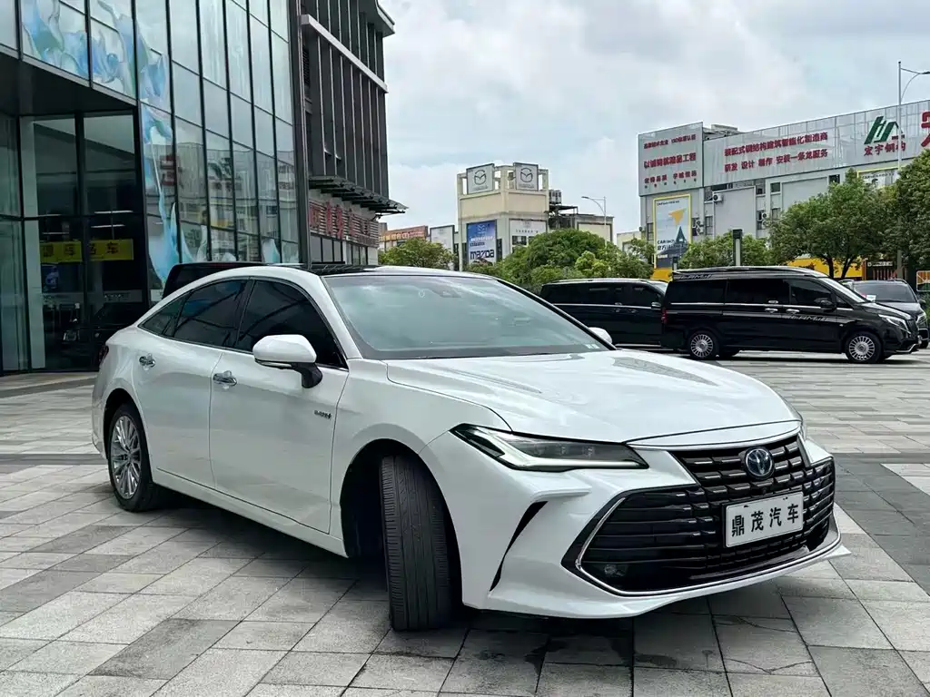Toyota Avalon — миниатюра 6