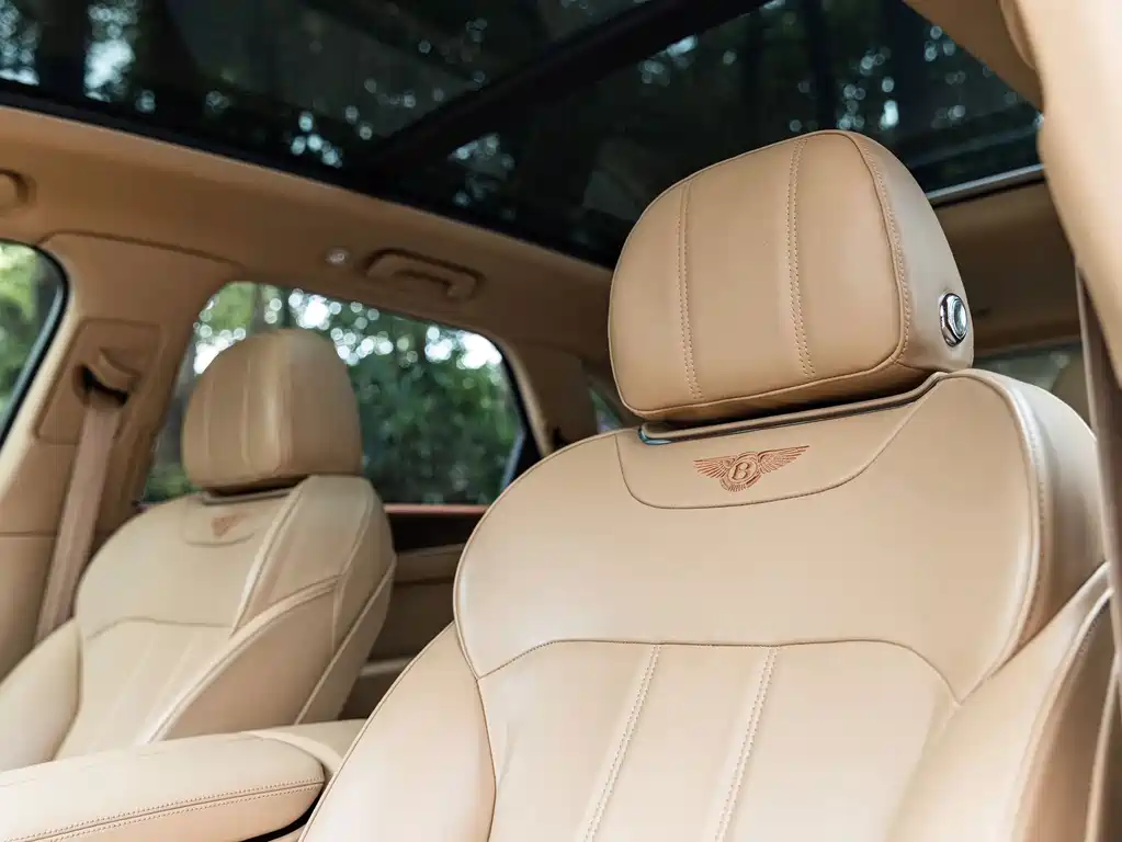 Bentley Bentayga — миниатюра 16
