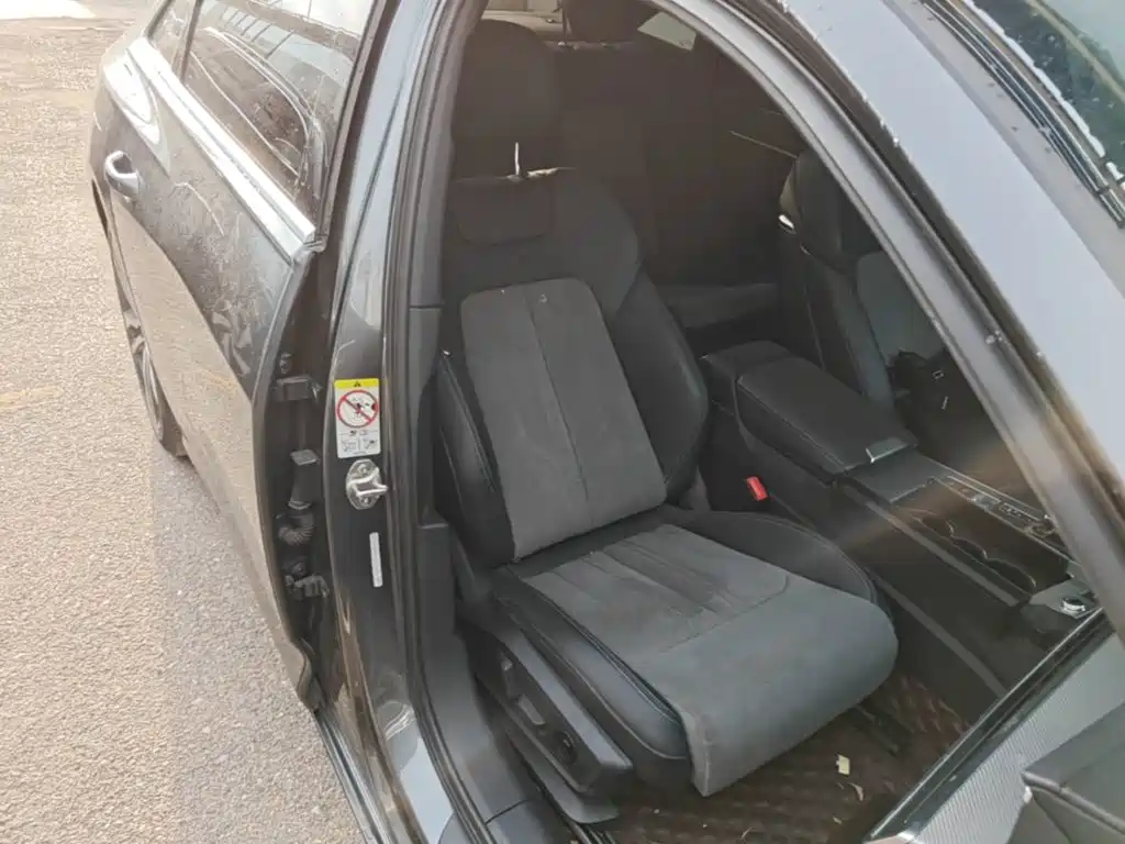 Audi A6L — миниатюра 25