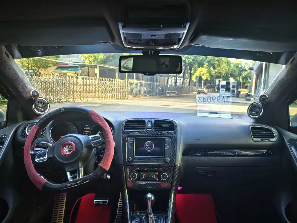 Volkswagen Golf GTI — миниатюра 8