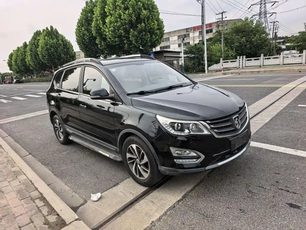 Baojun 560 2016 1.8L iAMT Luxury