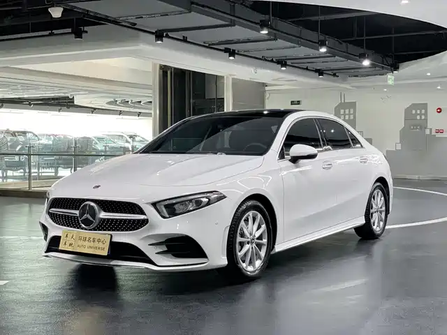 MERCEDES-BENZ  A CLASS 2020