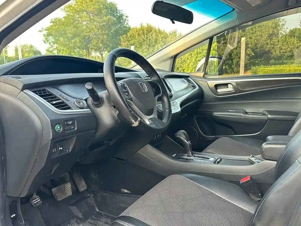 Honda Jade — миниатюра 8