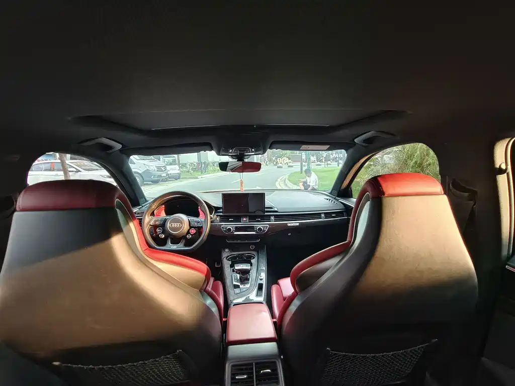 Audi S4 — миниатюра 10