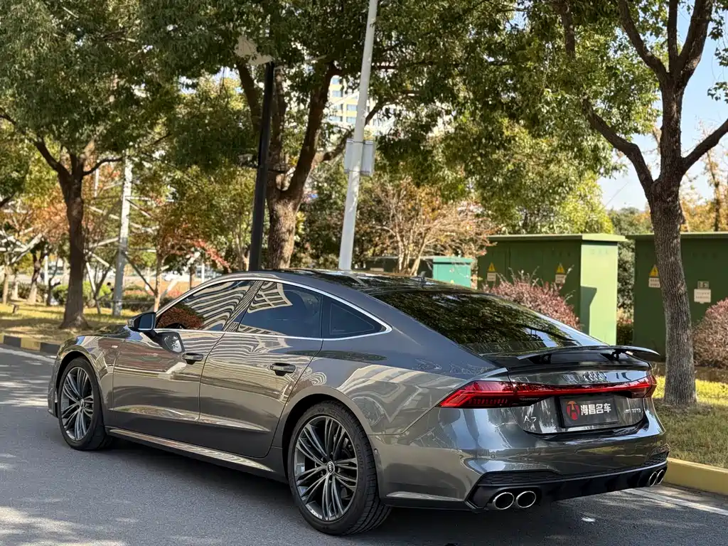 AUDI A7