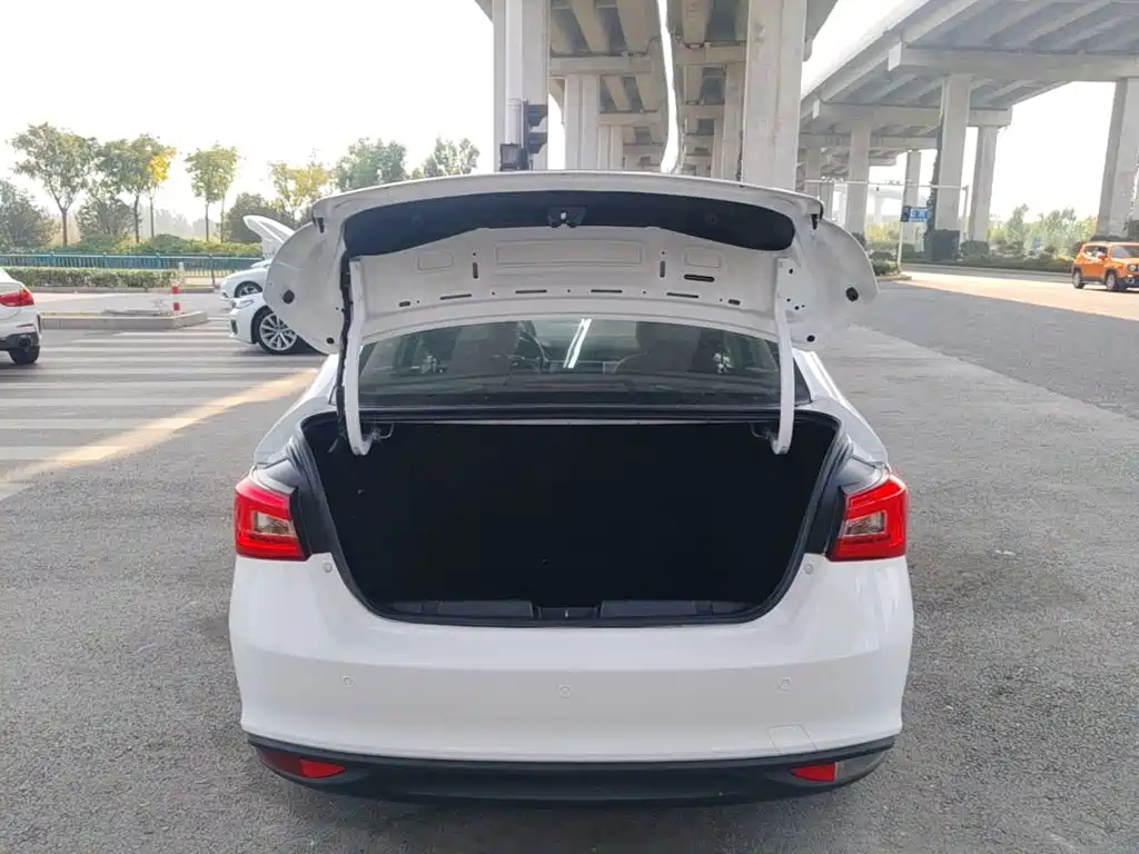 Chery Arrizo 5 — миниатюра 19