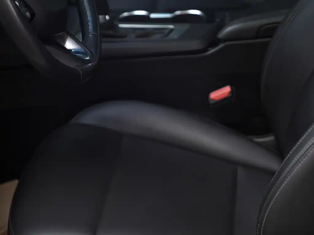 Cadillac CT4 — миниатюра 7