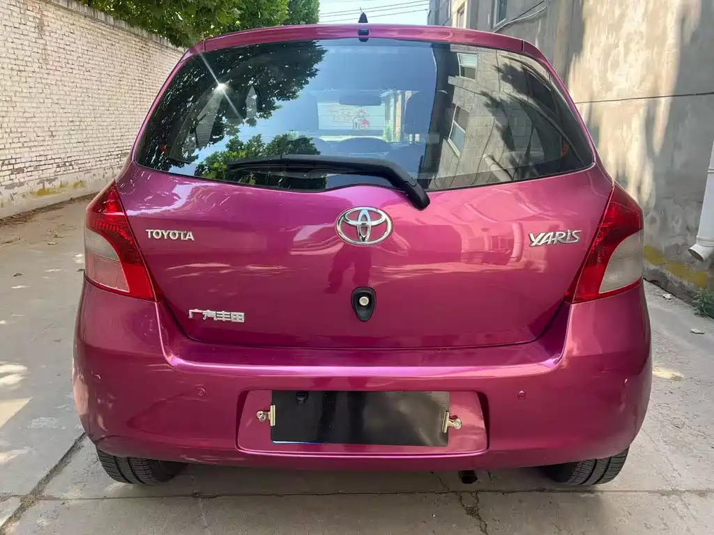 Toyota Yaris — миниатюра 7