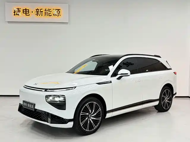 2023 Xpeng G9