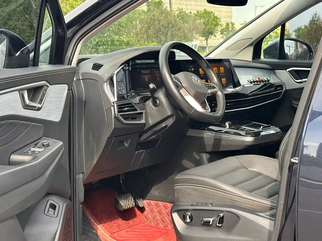 Volkswagen Viloran 2022 530TSI Flagship Pro 6 мест