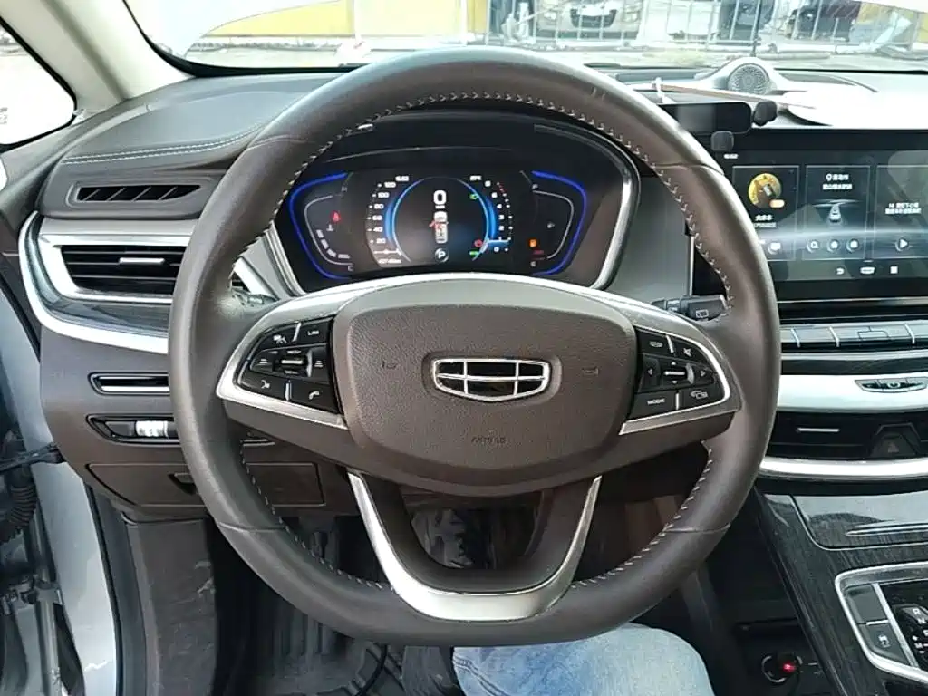 Geely Jia Ji — миниатюра 11