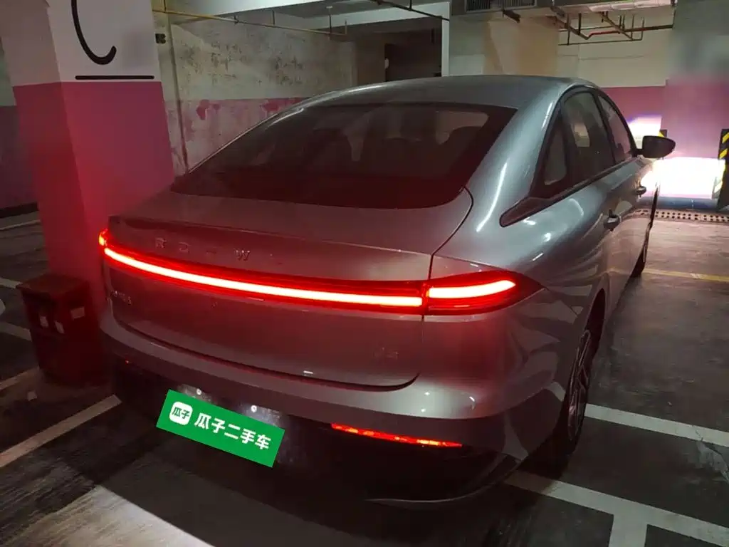 Roewe D6 2025 450km