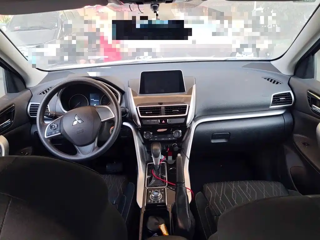 Mitsubishi Eclipse Cross — миниатюра 5