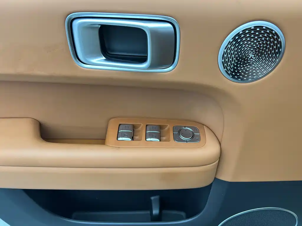 Li Auto Li L6 — миниатюра 4