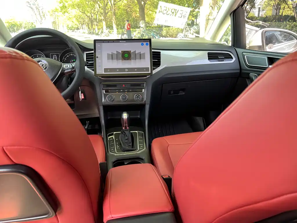 Volkswagen Golf Sportsvan — миниатюра 13