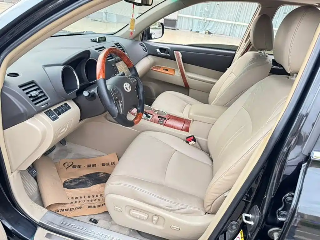 Toyota Highlander — миниатюра 4