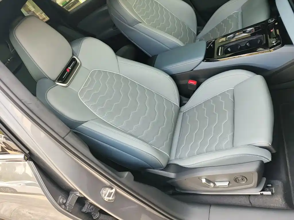 Audi Q6L e-tron — миниатюра 25