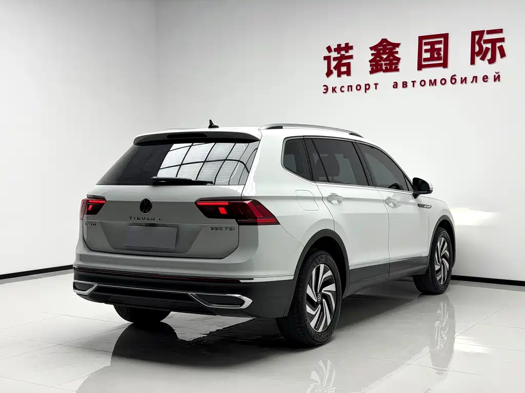 Volkswagen Tiguan L — миниатюра 5