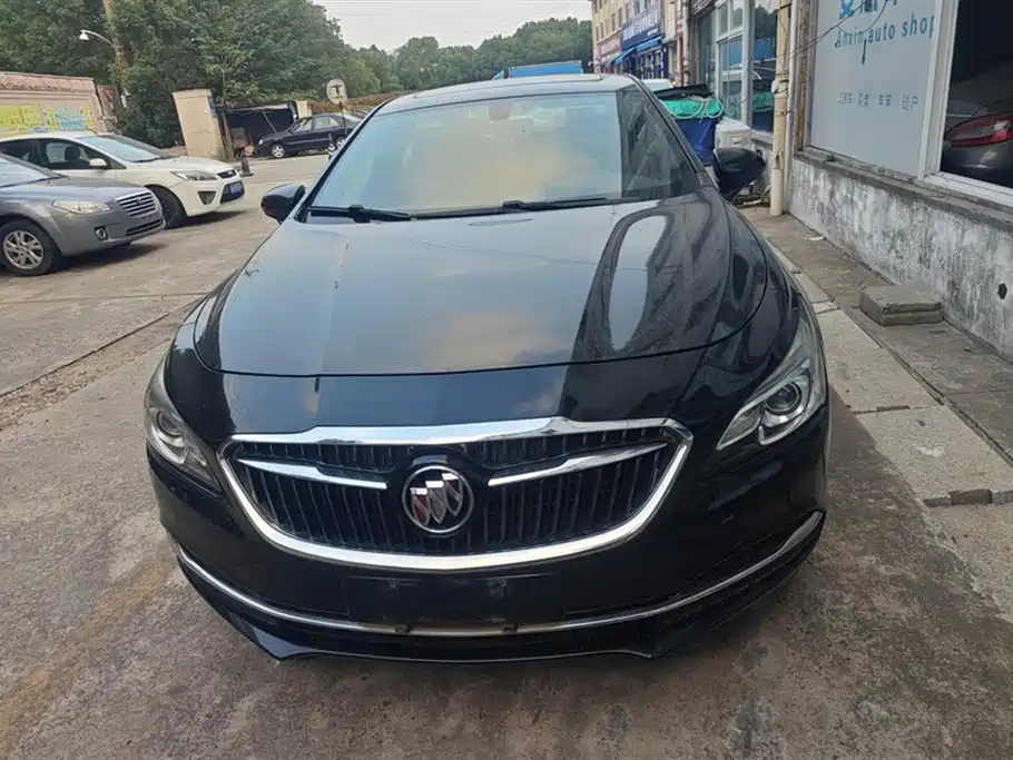 BUICK LACROSSE