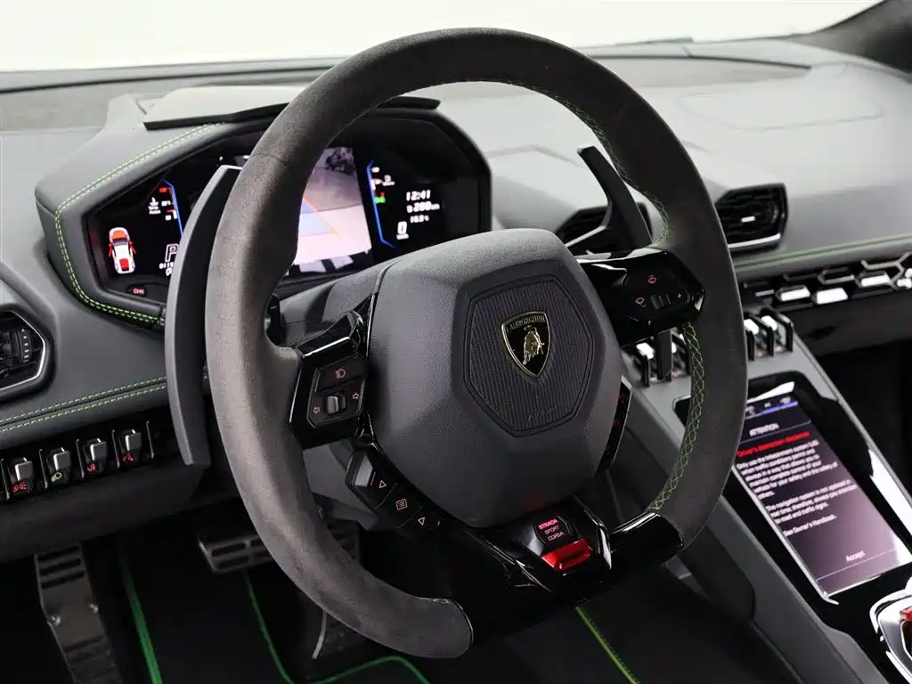 LAMBORGHINI HURACÁN