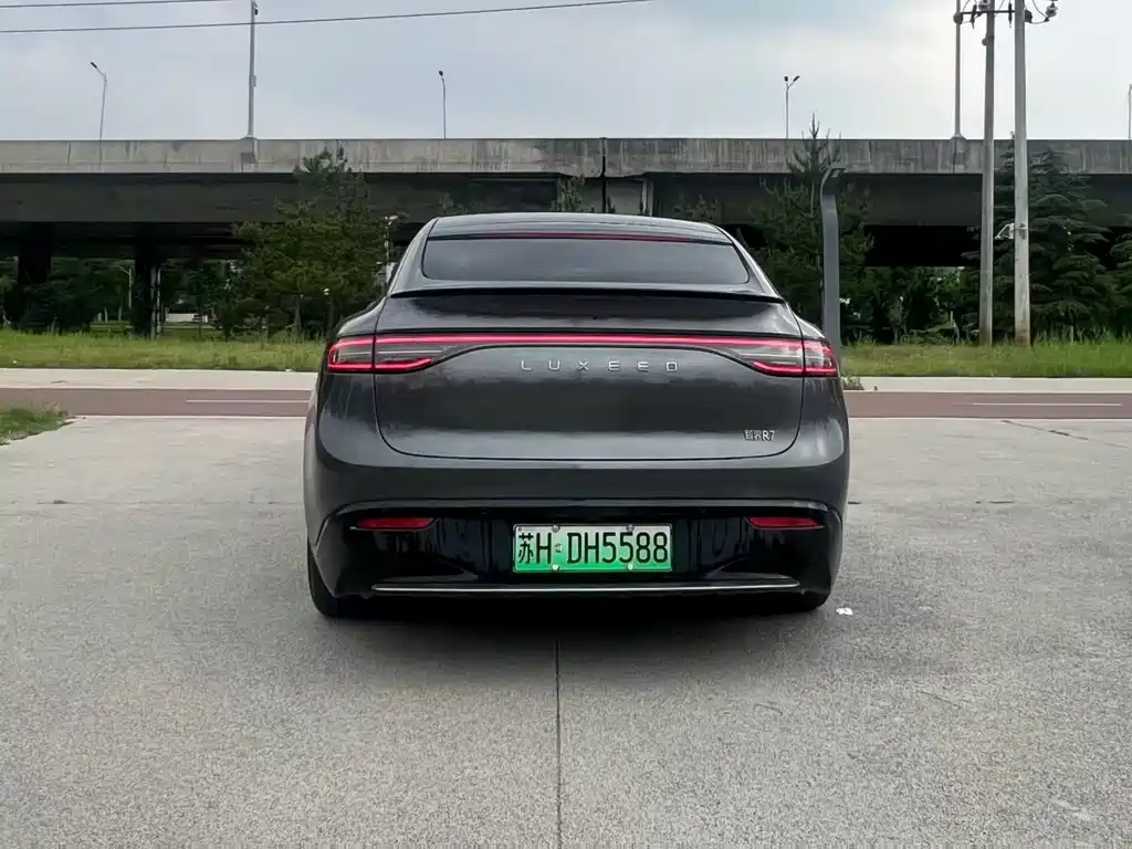 Luxeed R7 2024 667km Max