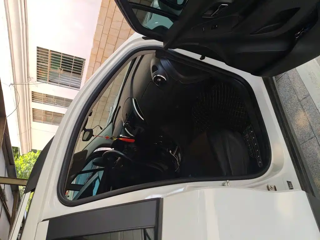 Chevrolet Trax — миниатюра 19