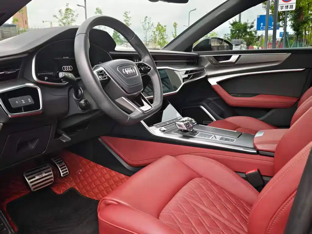 Audi A7L 2024 45 TFSI quattro S-line