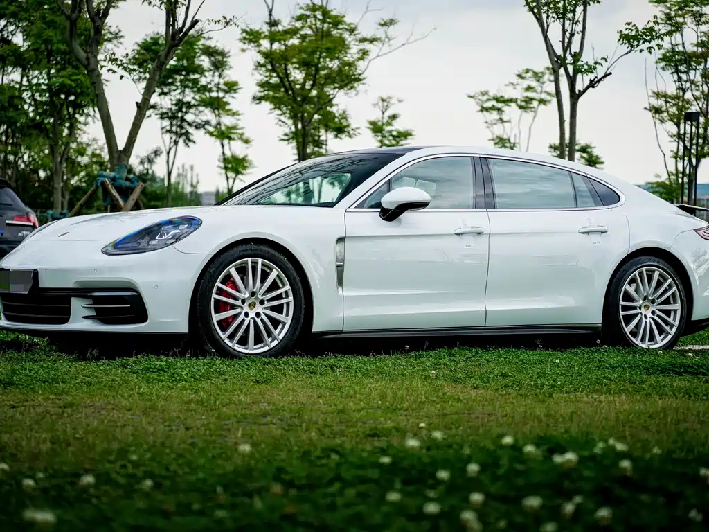 Porsche Panamera 2019