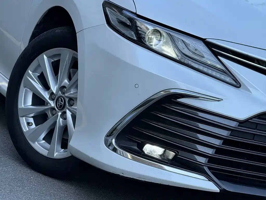 Toyota Camry — миниатюра 22
