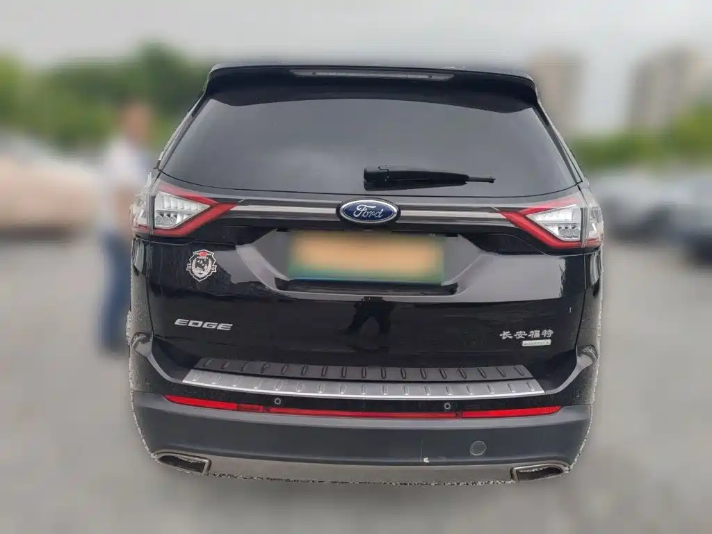 Ford Edge — миниатюра 3