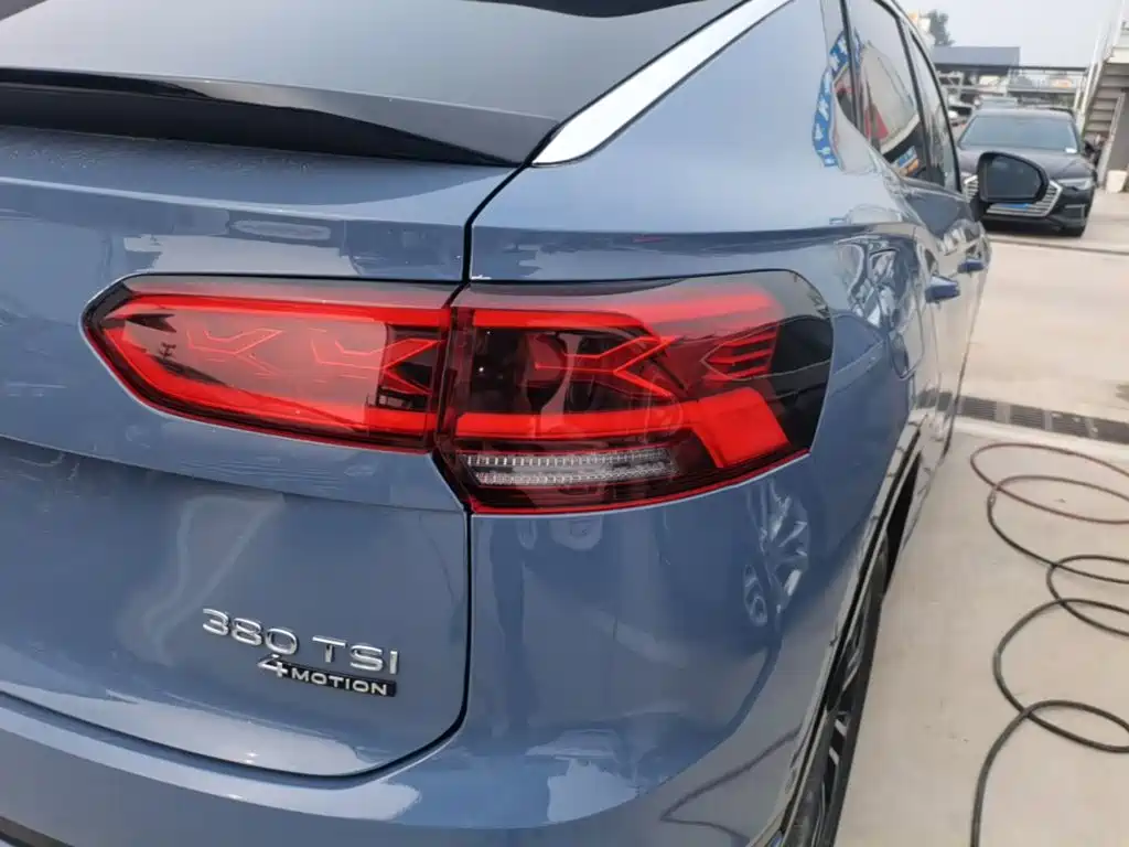 Volkswagen X — миниатюра 8