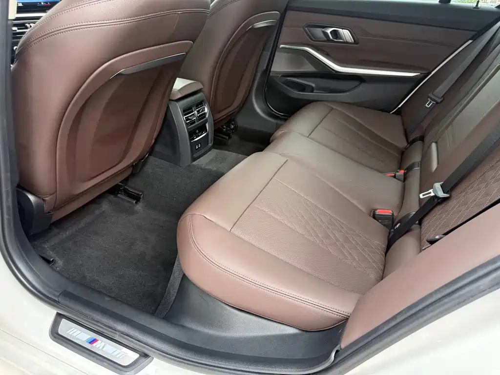 BMW 3 Series — миниатюра 31