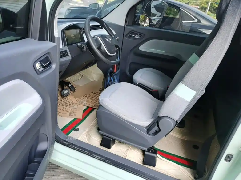 Wuling MINIEV — миниатюра 15