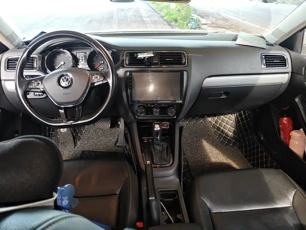 Volkswagen Sagitar — миниатюра 5