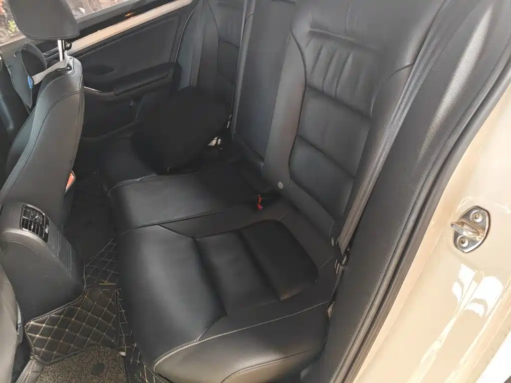 Volkswagen Sagitar — миниатюра 13