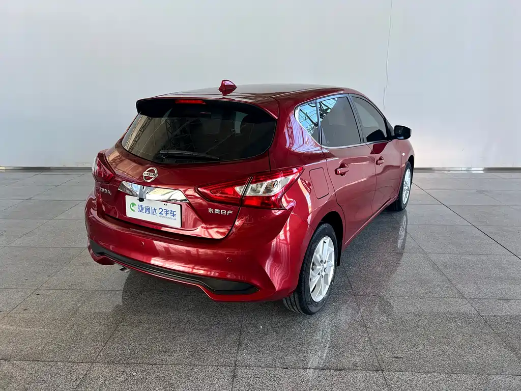 Nissan Tiida 2021 1.6L CVT