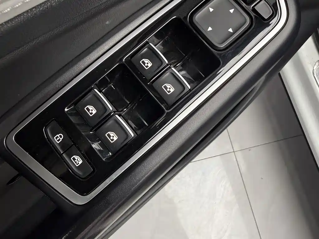 Jetta VS5 — миниатюра 10