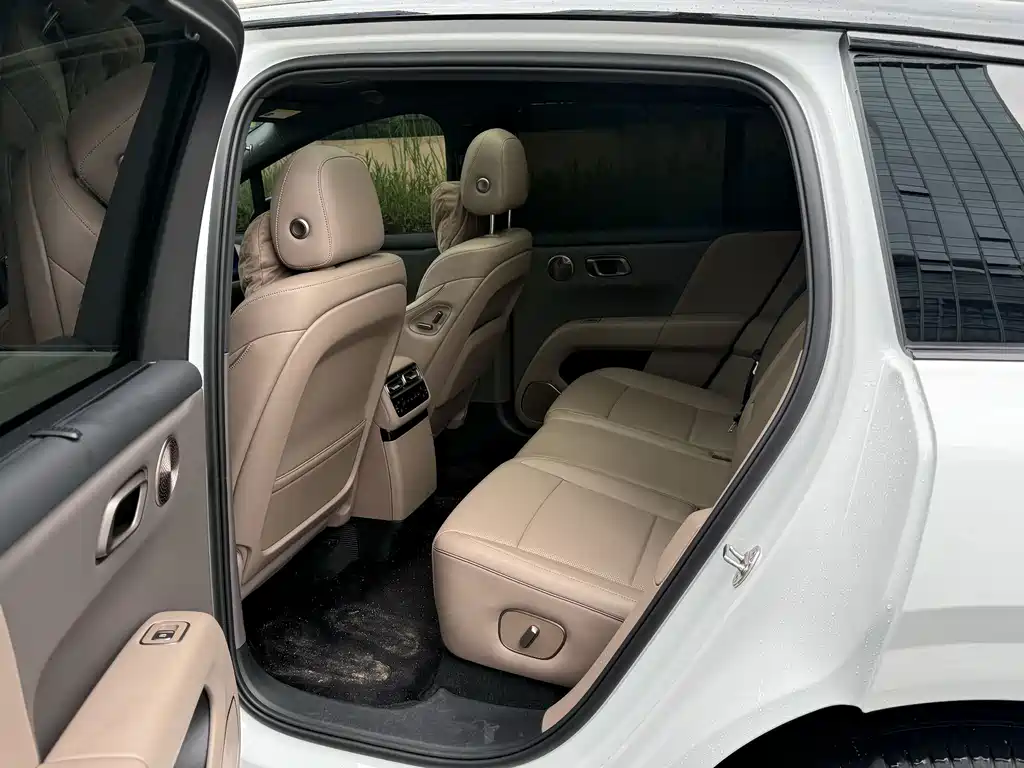 Li Auto Идеальный i6 — миниатюра 14