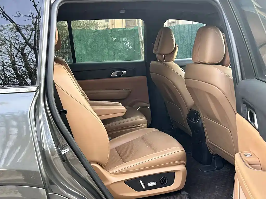 Li Auto Li ONE — миниатюра 10