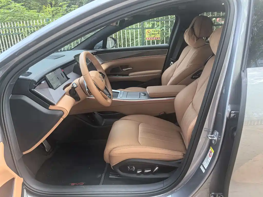 BYD Han L 2025 DM-p Flagship