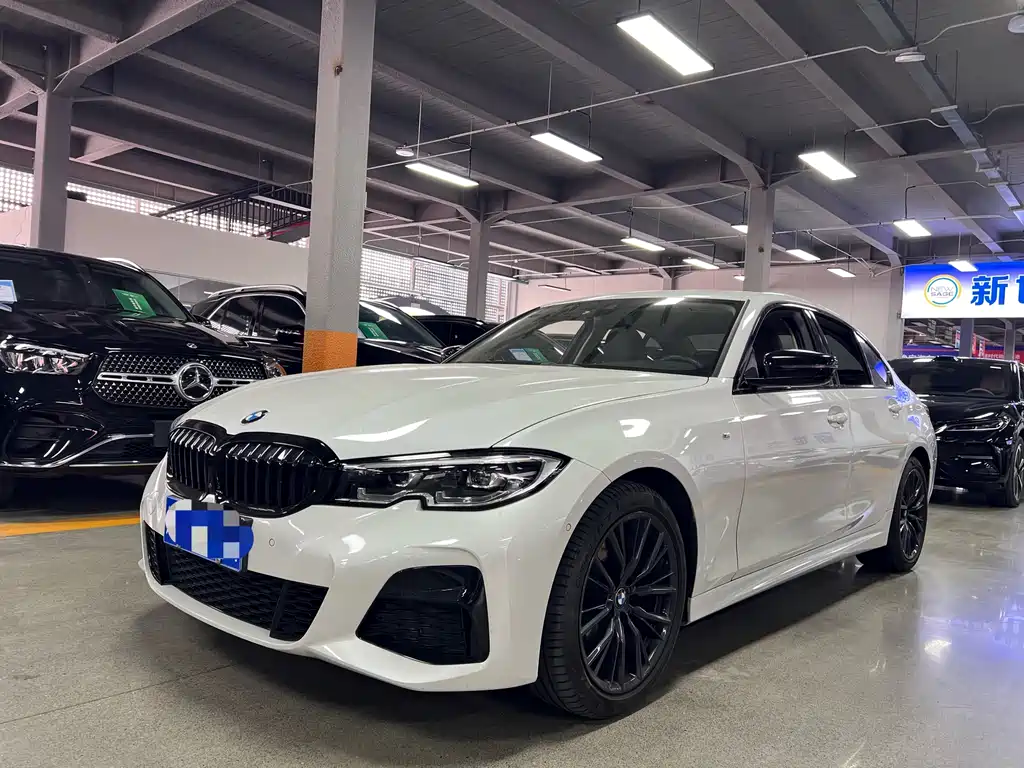 BMW 3 Series 2021