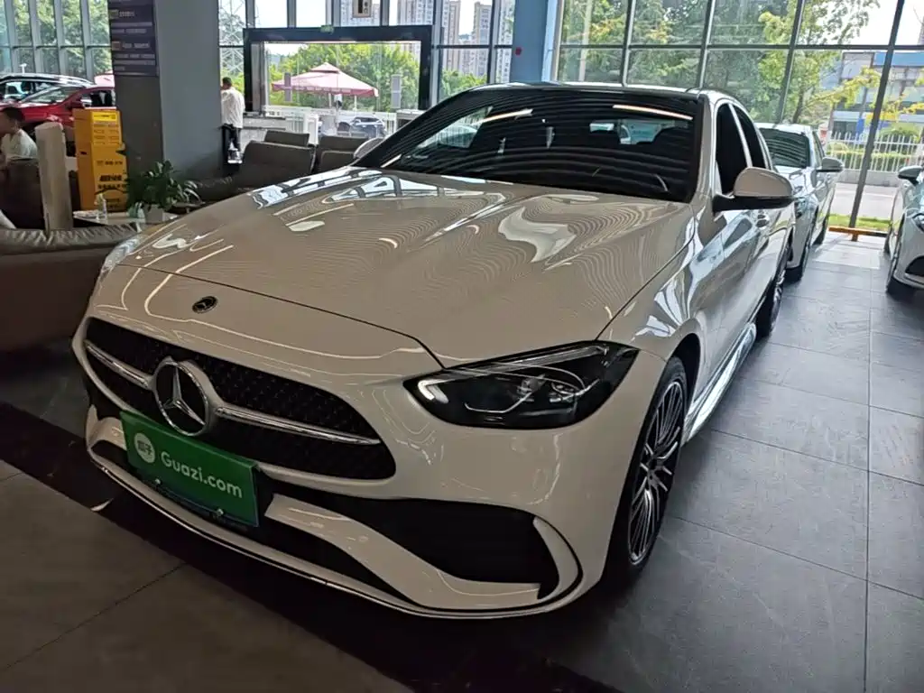 Mercedes-Benz C-Class — миниатюра 2