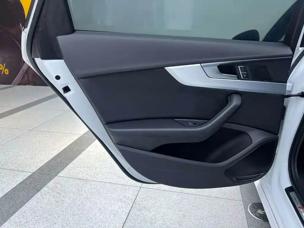 Audi A4L — миниатюра 13