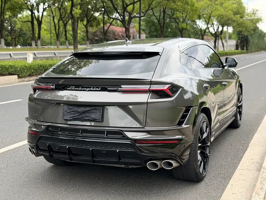 Lamborghini Urus — миниатюра 5